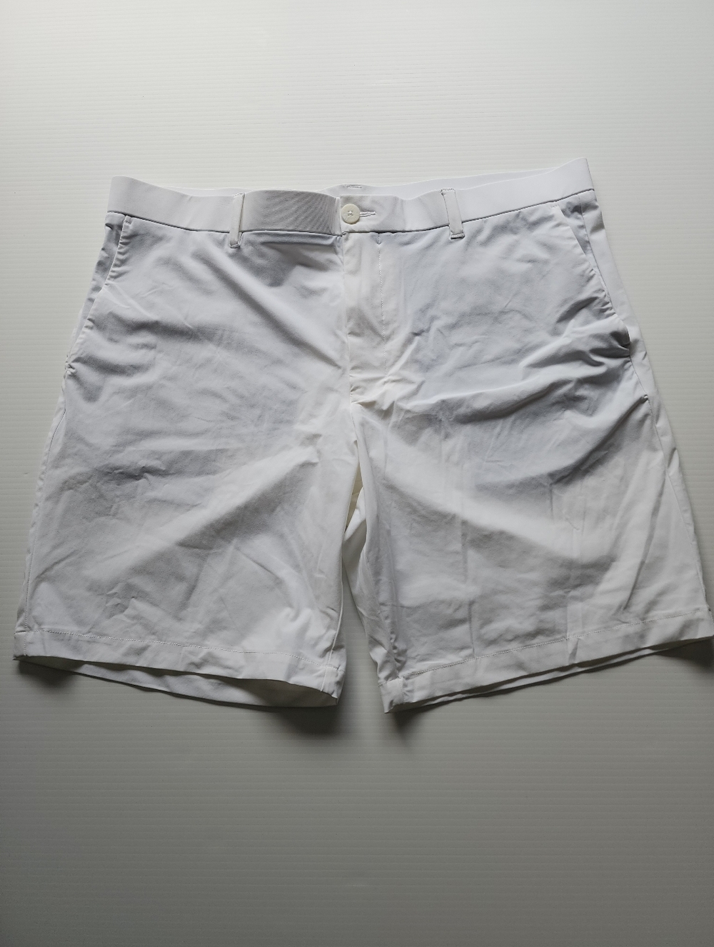 Callaway Mens Golf Shorts Size 38 - 9in Inseam - White - NWOT